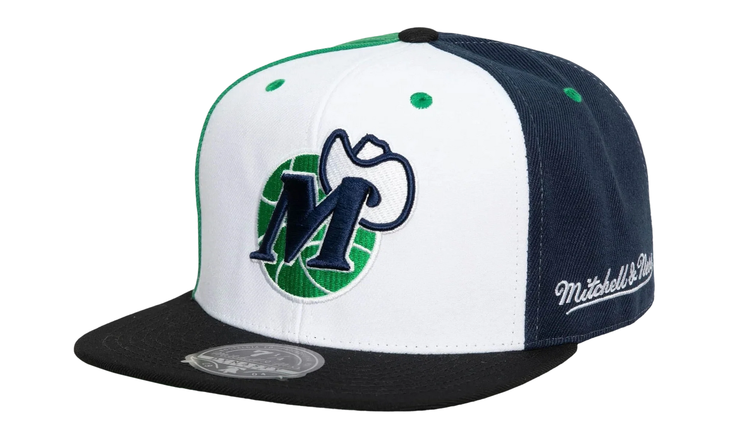 NBA TRI Cycle Fitted Cap "Dallas Mavericks - White / Black" 6HSFDX21127 DMAWHBK