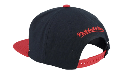 NBA Life Line Snapback Cap "Chicago Bulls - Black" HS9550 CBUBLCK