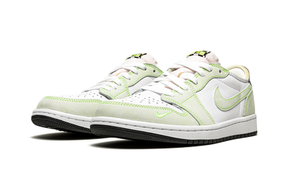 1 Low OG "Ghost Green" DM7837 103