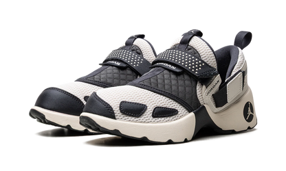 Jordan Trunner LX WMNS "Light Orewood Brown" HQ2164 102