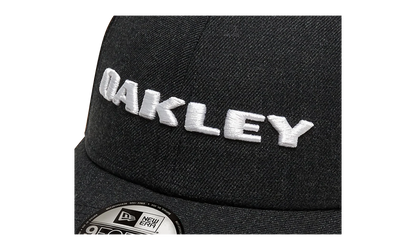 9FORTY OAKLEY x New Era Heather Snapback Hat "Blackout" 911523 02E