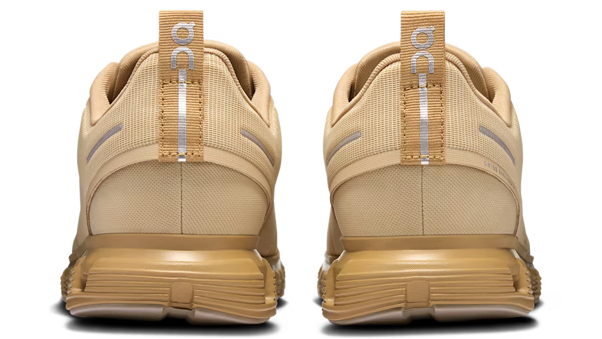 Running Cloud 6 Waterproof Sand Dune