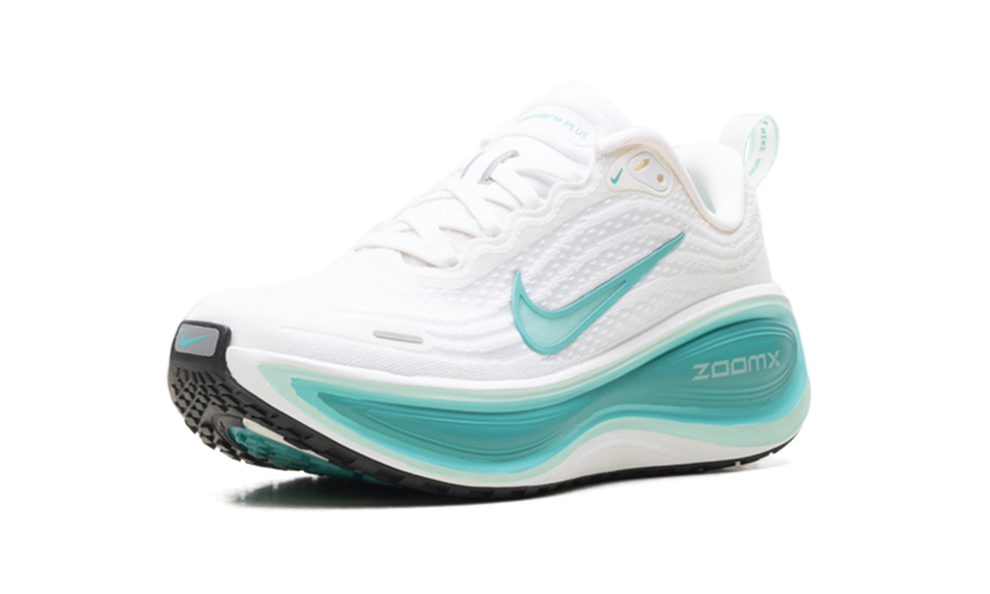 Vomero Plus WMNS"White/ Bleached Turquoise" HV8154 100