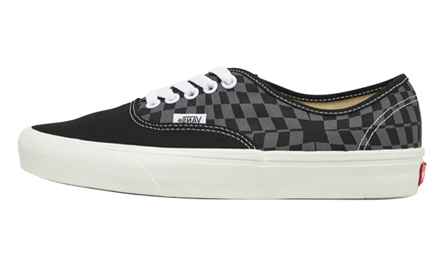 Authentic Warp Check "Black" VN000D7YBLK1