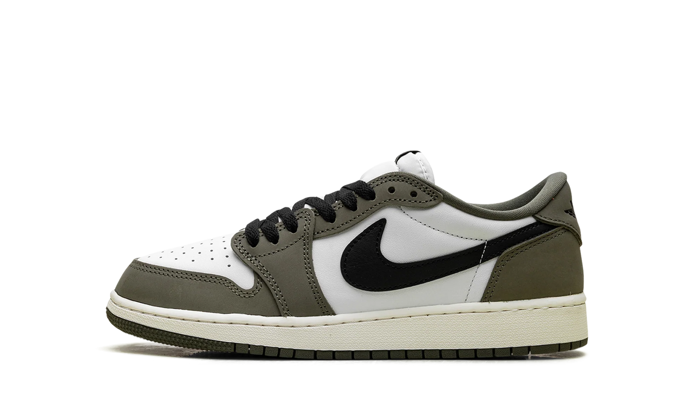 Jordan 1 Retro Low OG GS "Medium Olive" HQ6999 200