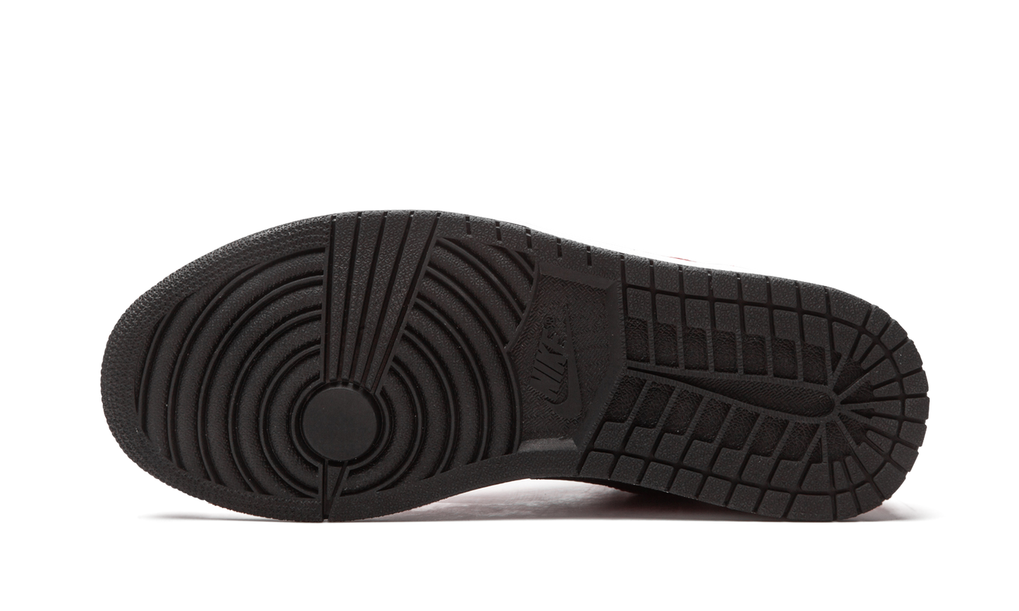1 Low "Gym Red" 553558 605