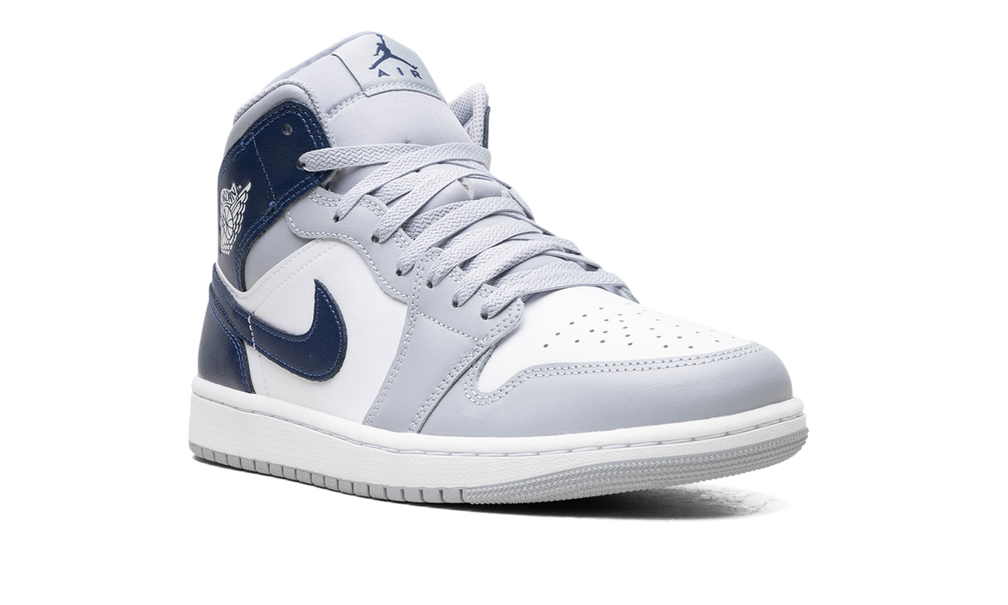 1 Mid "Wolf Grey Midnight Navy" DQ8426 104