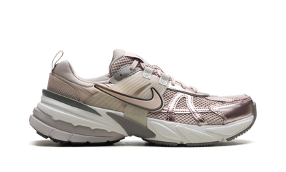V2K Run WMNS"Particle Beige College Grey Light Bone" FD0736 201