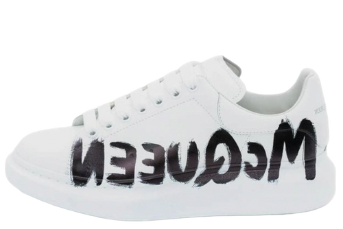 Oversized Graffiti White Black