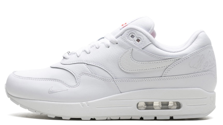 Max 1 '87 SP
x Triple White