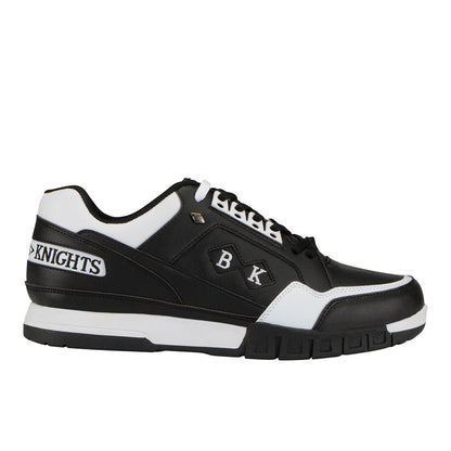 Metros Sneakers
