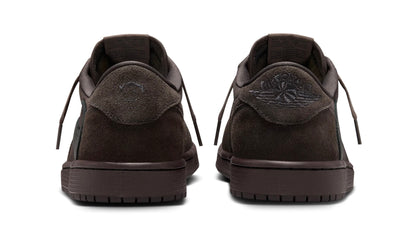 1 Retro Low OG SP
Travis Scott Velvet Brown