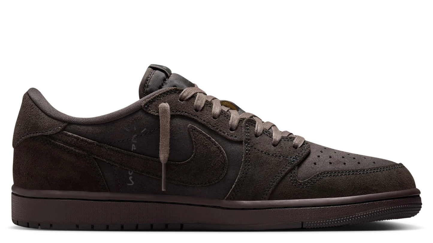 1 Retro Low OG SP
Travis Scott Velvet Brown