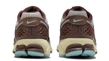 Zoom Vomero 5 Earth Fossil (Women's)