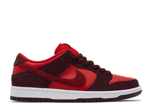 Dunk Low Cherry (WORN)