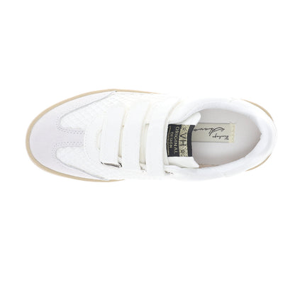 Ease Slip On Sneakers