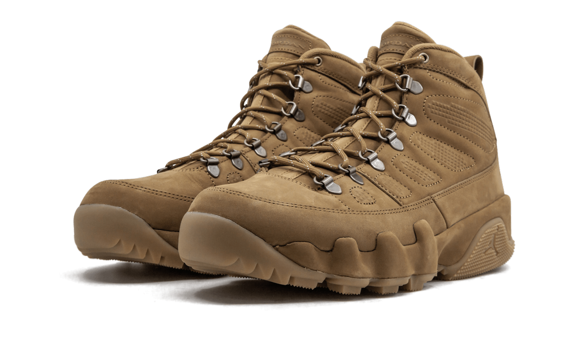 9 Retro Boot NRG "Wheat" AR4491 700