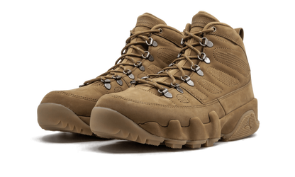 9 Retro Boot NRG "Wheat" AR4491 700