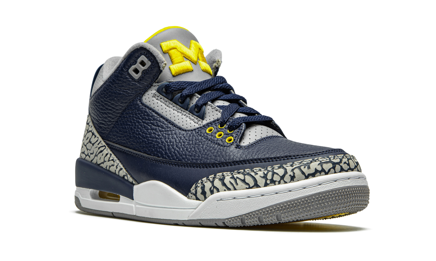3 Retro PE "Michigan" AJ3 820064