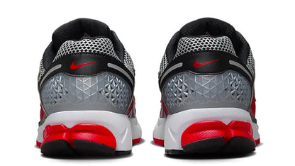 Zoom Vomero 5 Metallic Silver University Red