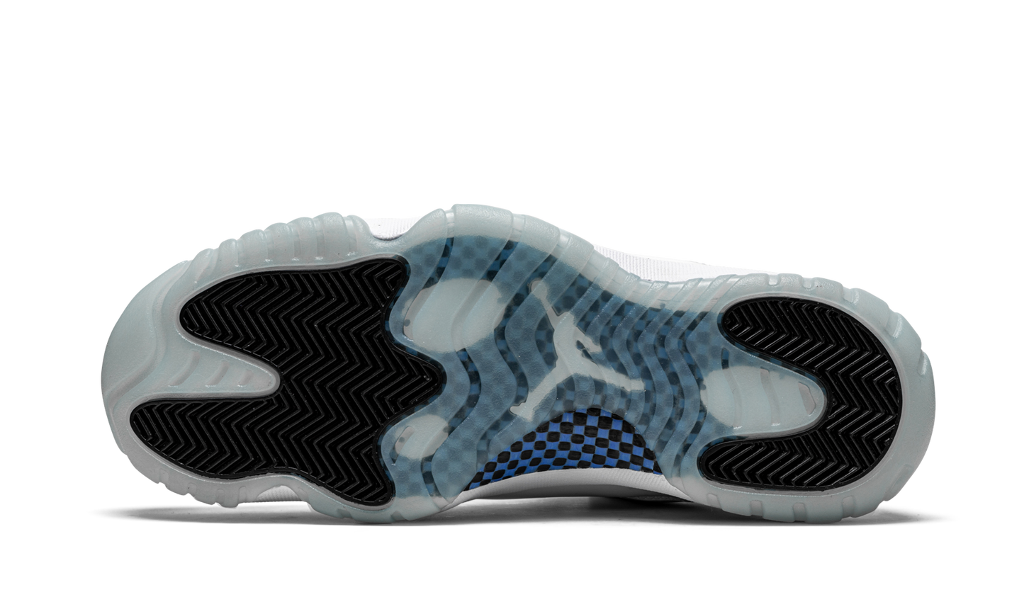 11 Retro Low "Legend Blue" AV2187 117
