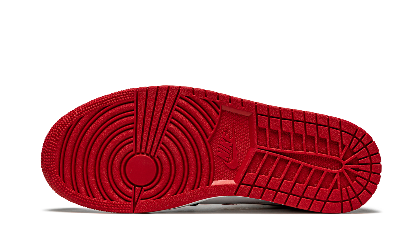 1 Mid "Metallic Red" 554724 122