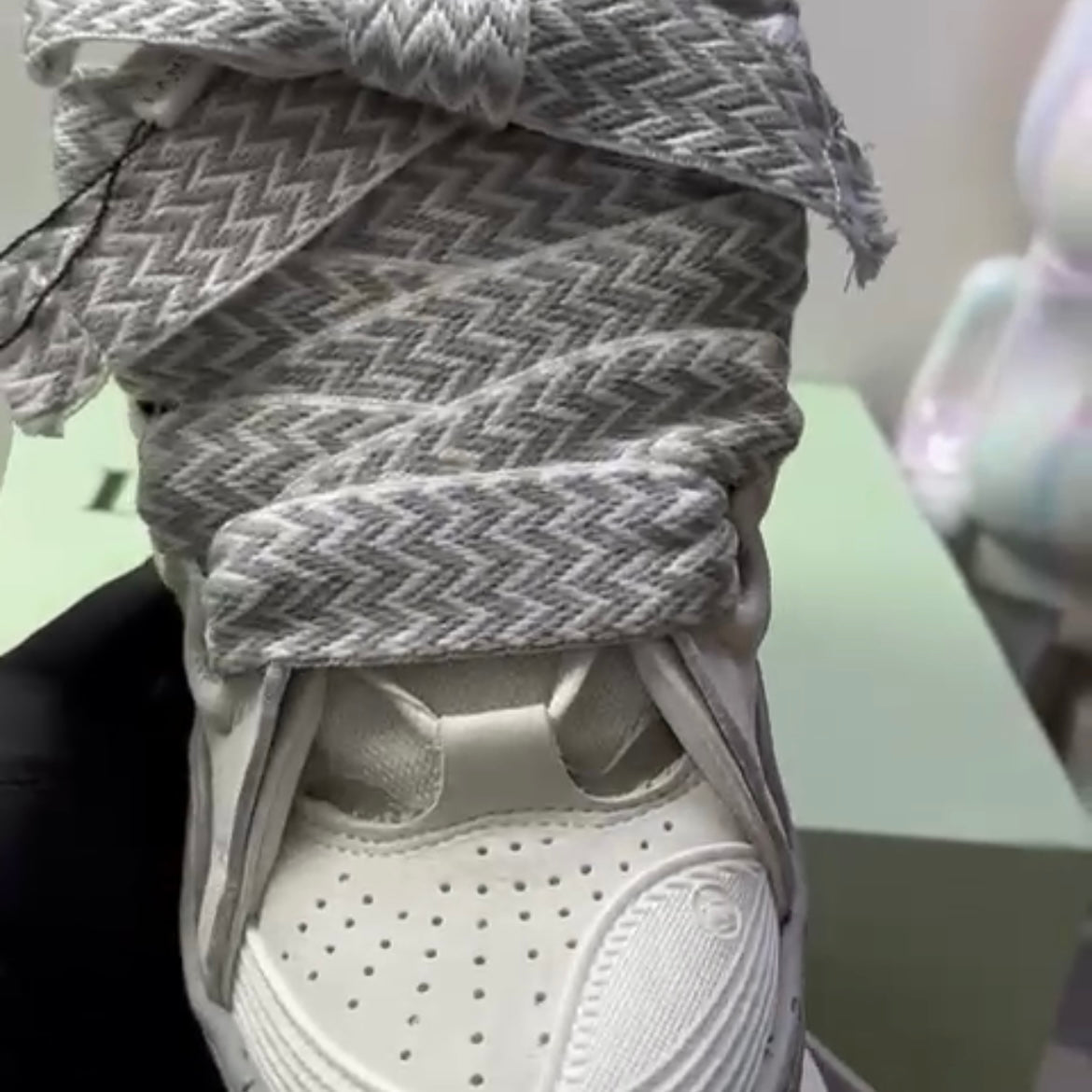 Curb Sneakers - Grey/White