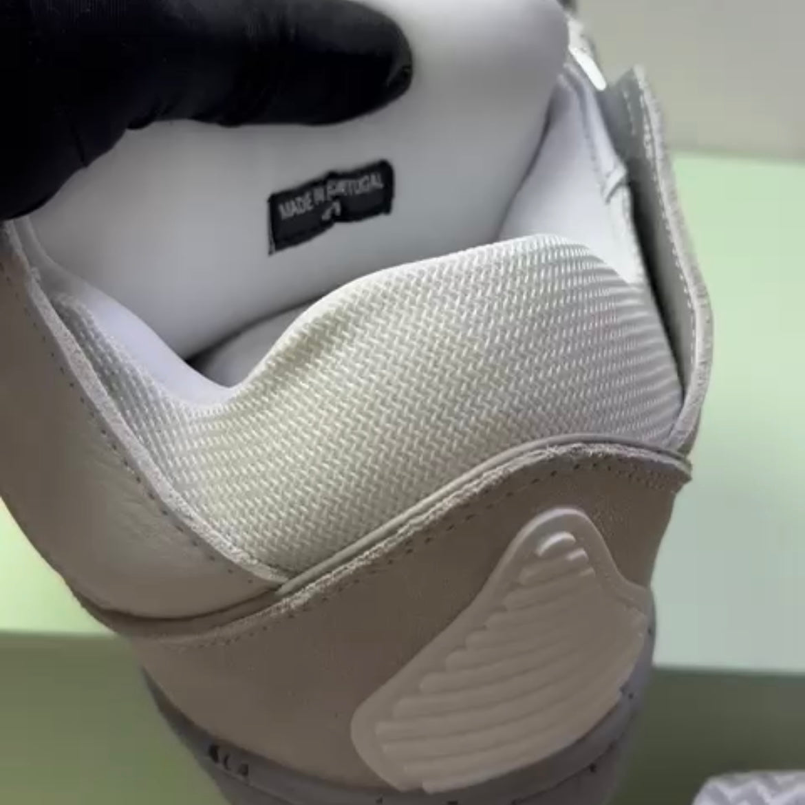 Curb Sneakers - Grey/White