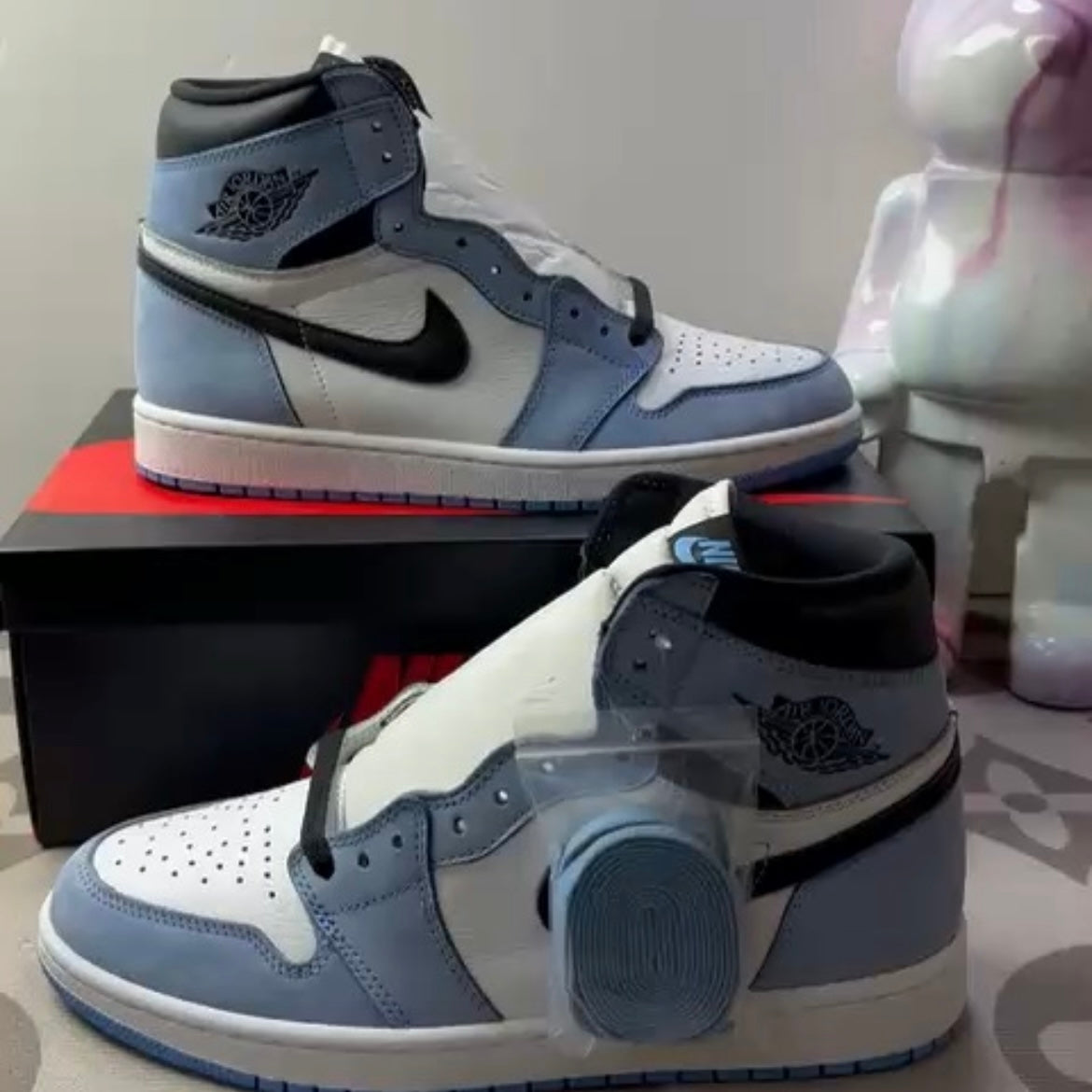 1 Retro High OG University Blue