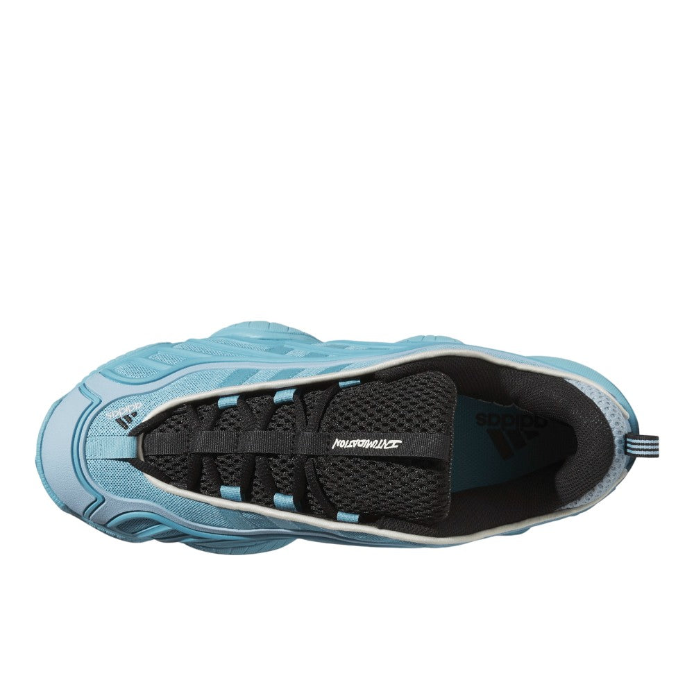 Intimidation Low Lace Up Sneakers