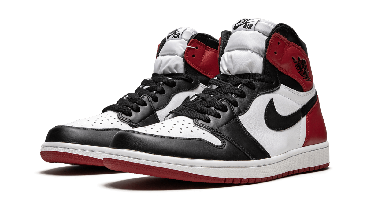 1 Retro High OG "Black Toe 2016" 555088 125