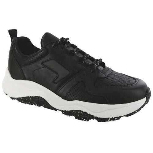 Men's Low Country-Y Lace Up Sneakers in Black Perf