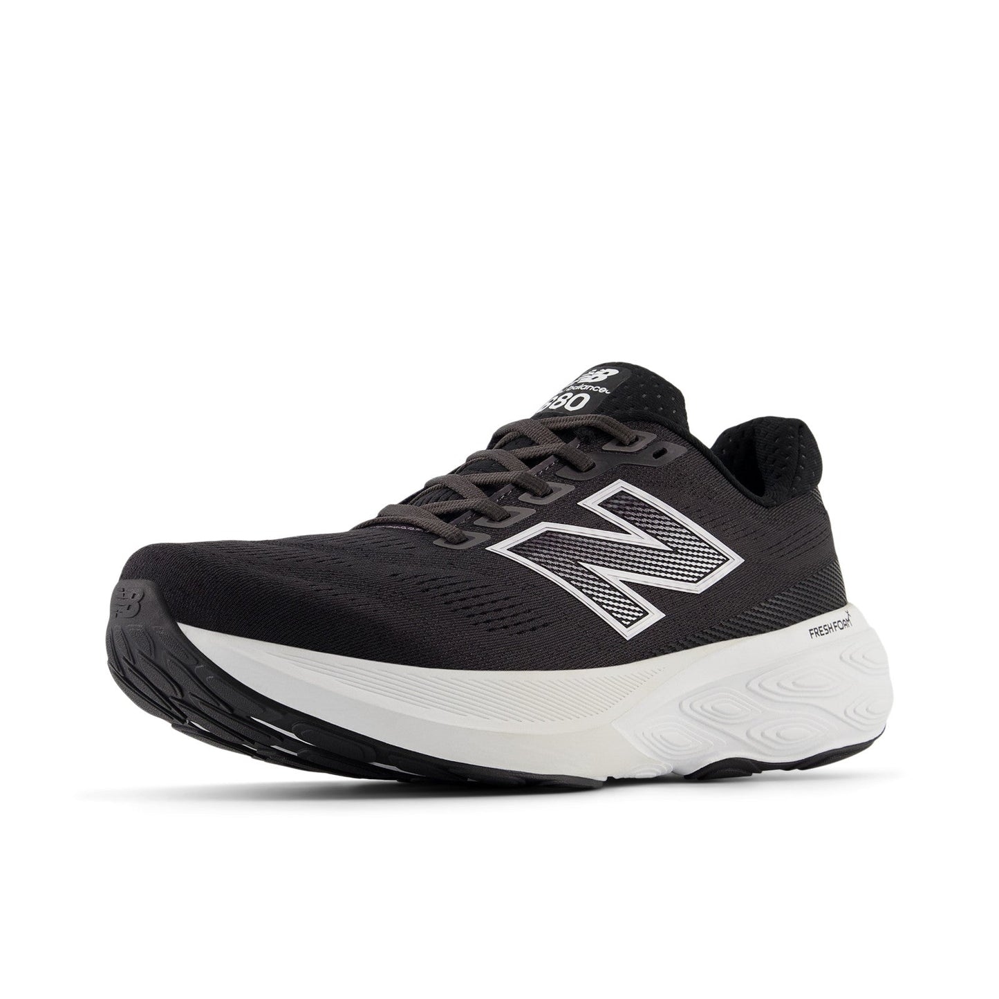 Men's Fresh Foam X 880v15 in Black with NB 103 White and Reflection