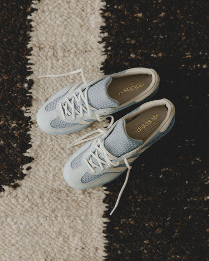 Gazelle Indoor