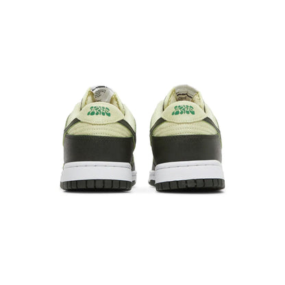 Nike Dunk Low LX 'Avocado' W (2022)
