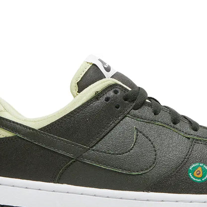 Nike Dunk Low LX 'Avocado' W (2022)