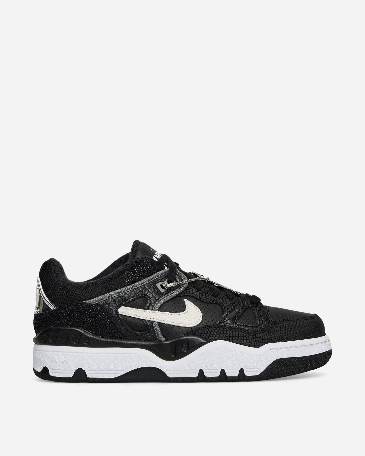 NIGO Air Force 3 Low Sneakers Black / White
