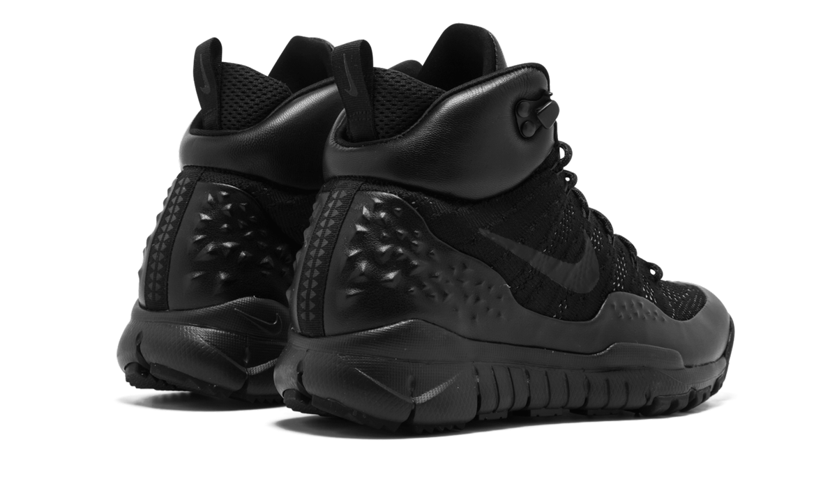 LUPINEK FLYKNIT MNS WMNS 862512 001