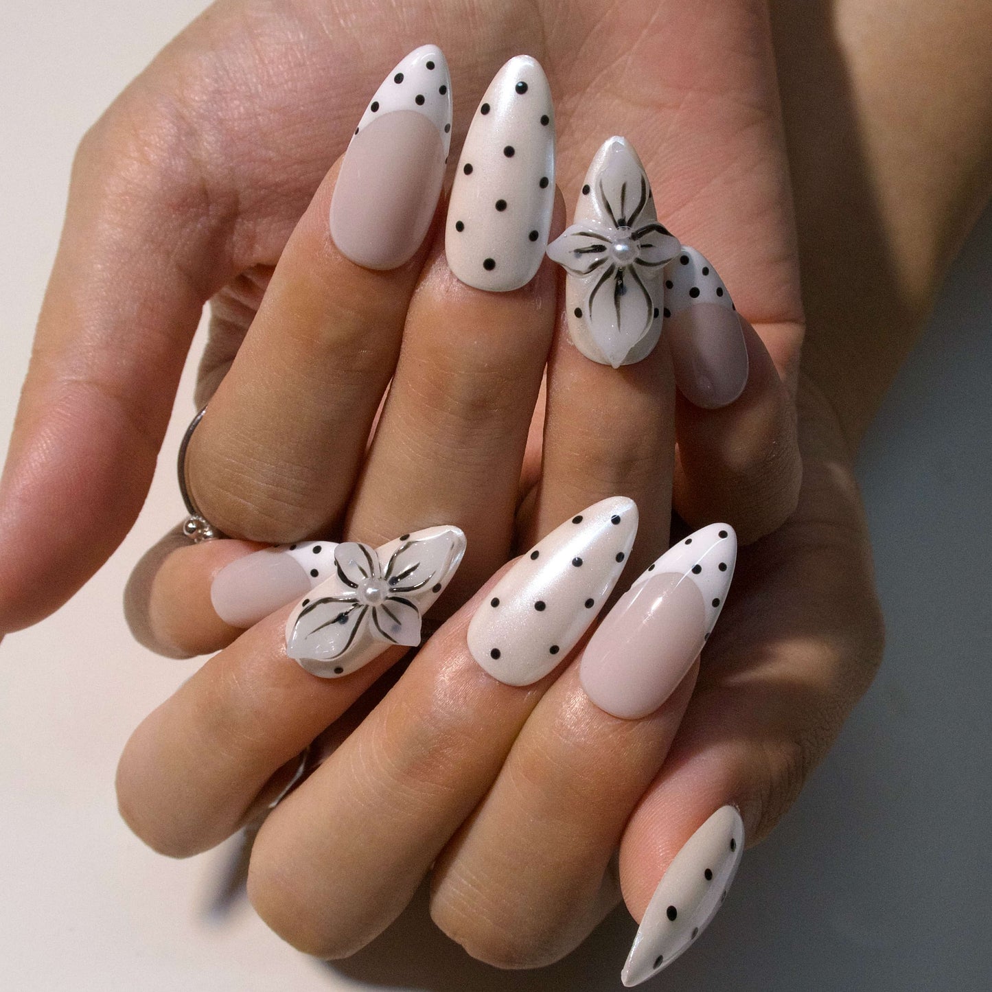 Polka Pearl
