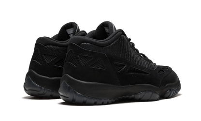11 Retro Low "Referee" 306008 003