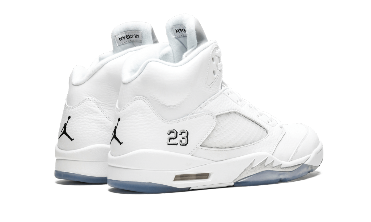 5 Retro "Metallic Silver" 136027 130