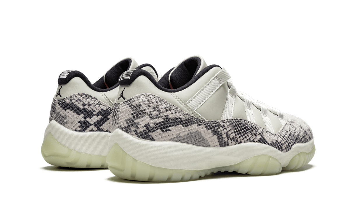 11 Retro Low "Snakeskin Light Bone" CD6846 002