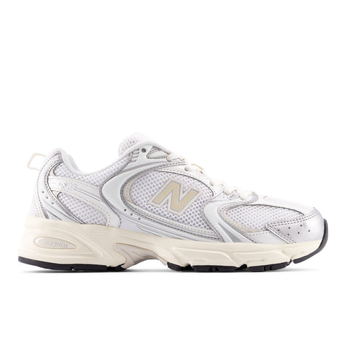 Unisex 530 in Silver Metallic with Linen