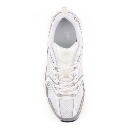 Unisex 530 in Silver Metallic with Linen