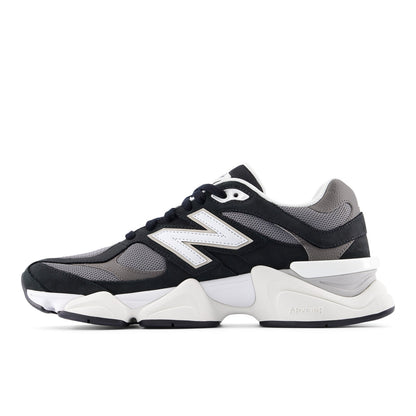 Unisex 9060 in Black