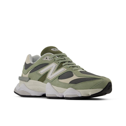 Unisex 9060 in Garter Snake/Castlerock