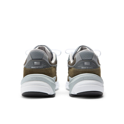 Unisex Made in USA 990v6