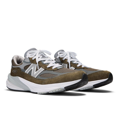 Unisex Made in USA 990v6