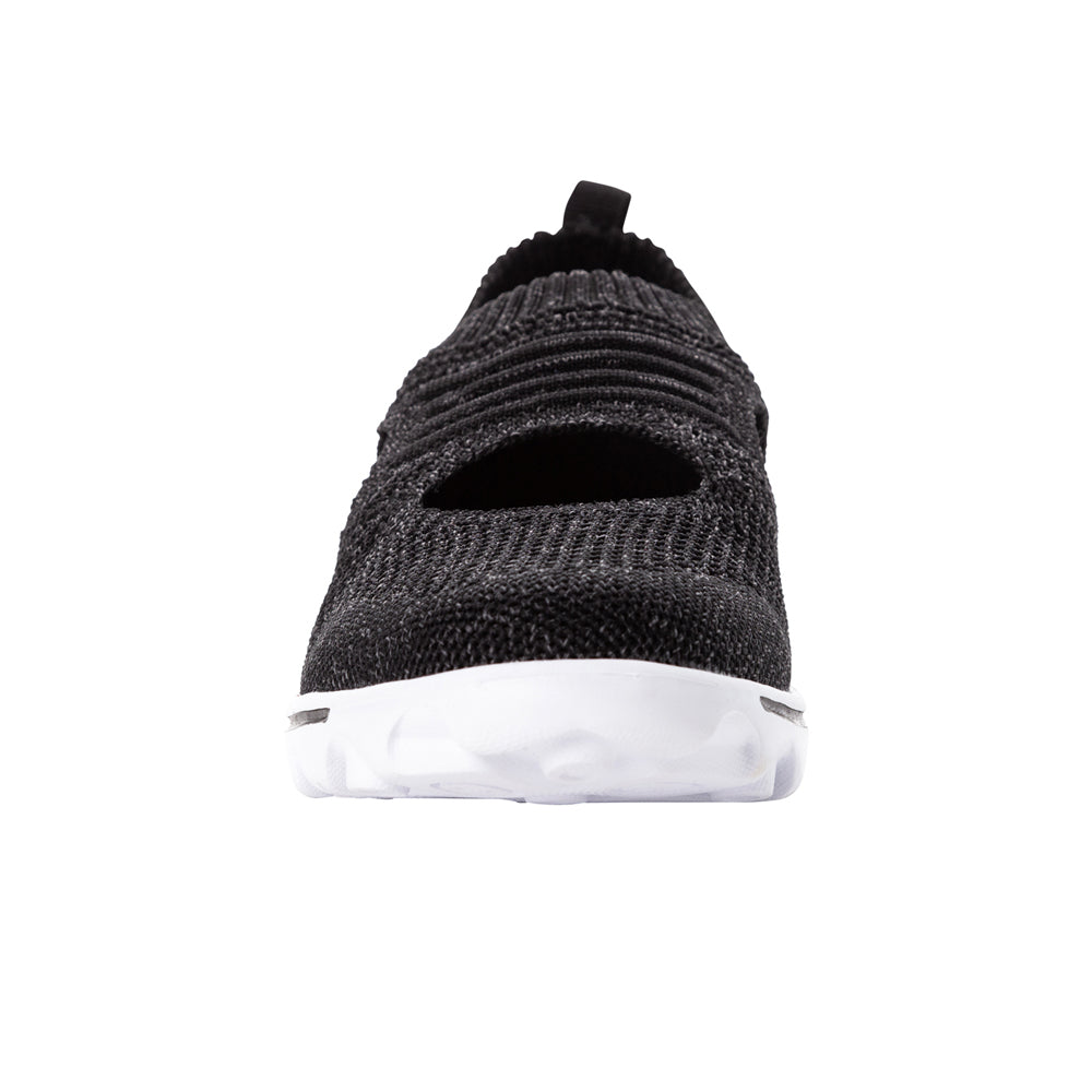 TravelActiv Avid Walking Shoes