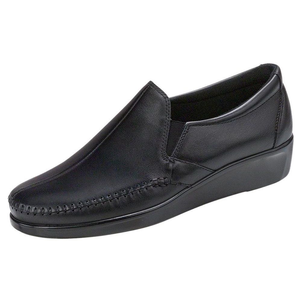 Women's Dream Slip On Loafer in Black